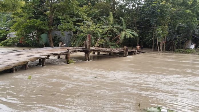 নদী