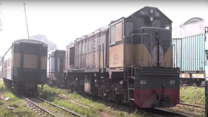 ট্রেন